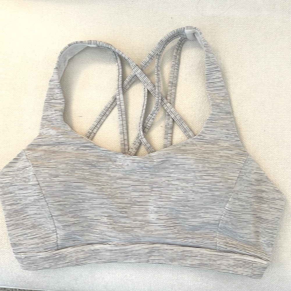 Lululemon Free to be Serene Sports Bra Size 8